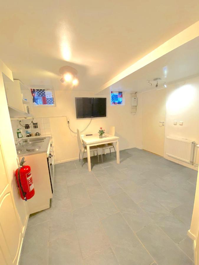 Tallkrogen Romantic House - Upper Or Lower Apartment 스톡홀름 외부 사진
