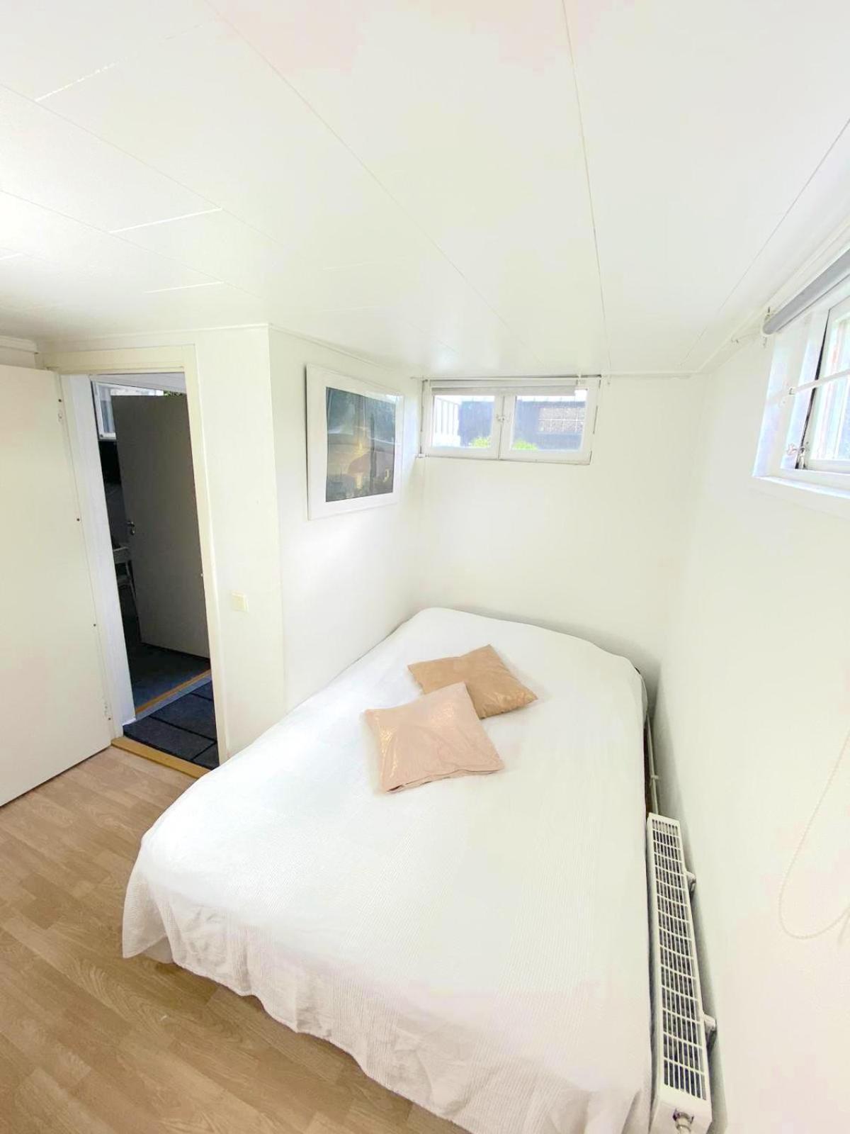 Tallkrogen Romantic House - Upper Or Lower Apartment 스톡홀름 외부 사진